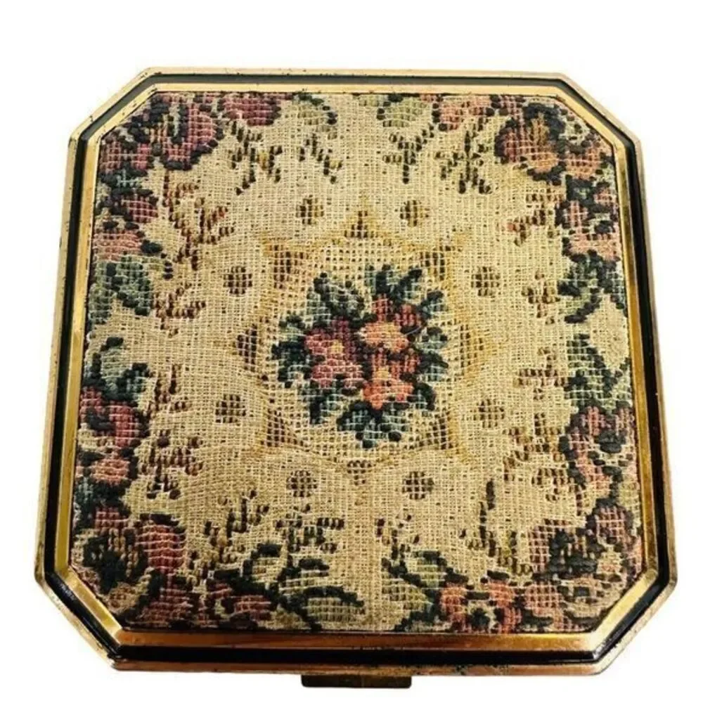 Vintage Elgin‎ American Embroidery Brass Compact Pink Floral 2.5